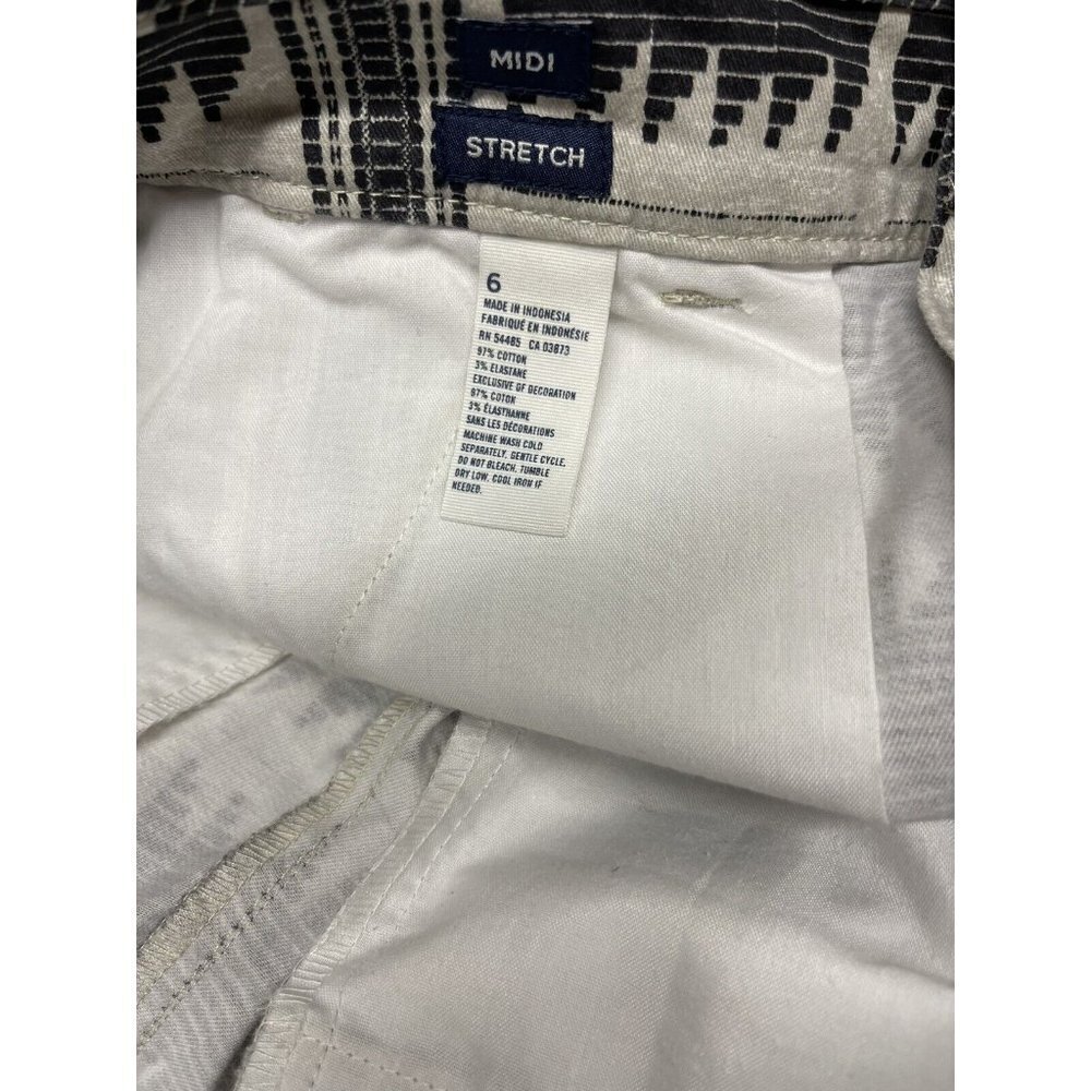 American Eagle Womens 6 Midi Shorts Stretch Boho Southwest Print Gray Tan Flat - Picture 10 of 10